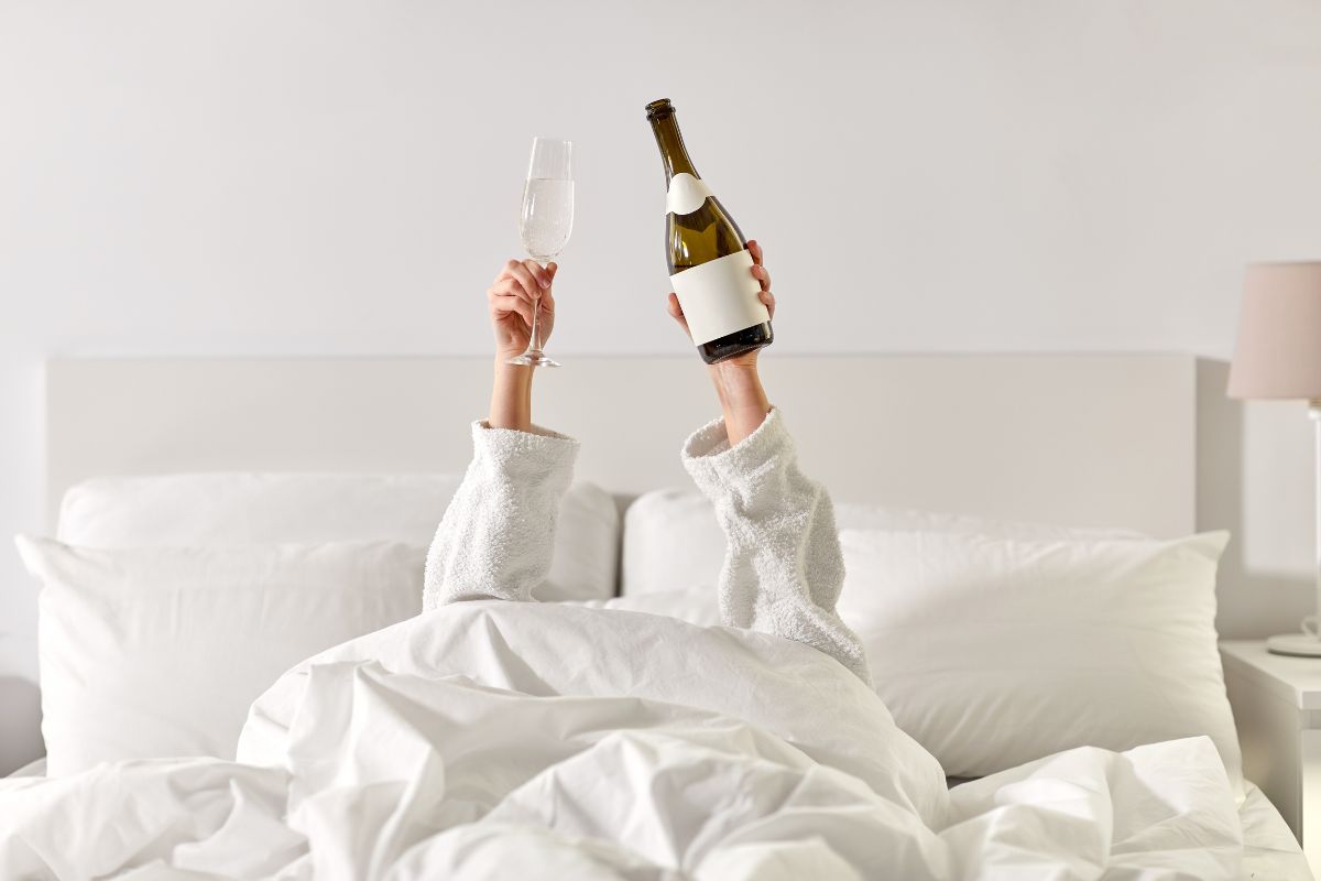 Uncovering Nightcap Myths and Facts: The Truth Behind Drinking Alcohol Before Bed