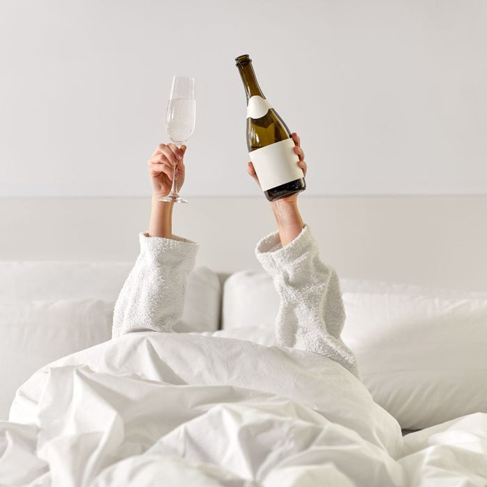 Uncovering Nightcap Myths and Facts: The Truth Behind Drinking Alcohol Before Bed