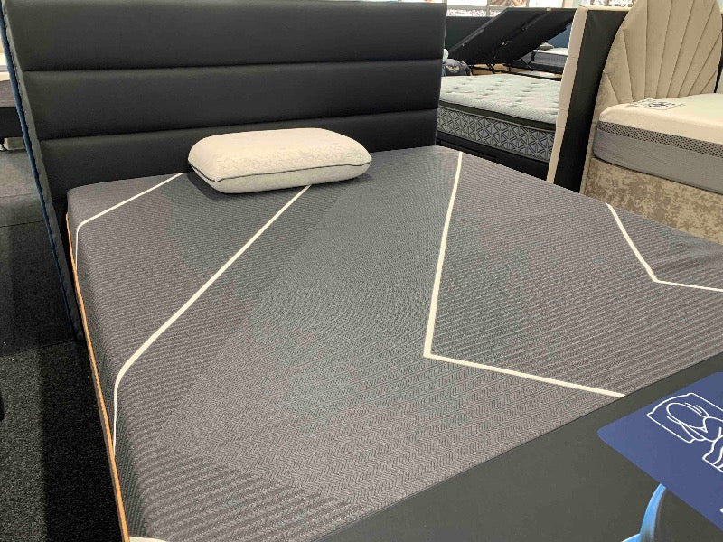 Balance Perfection Queen Size Mattress and Base